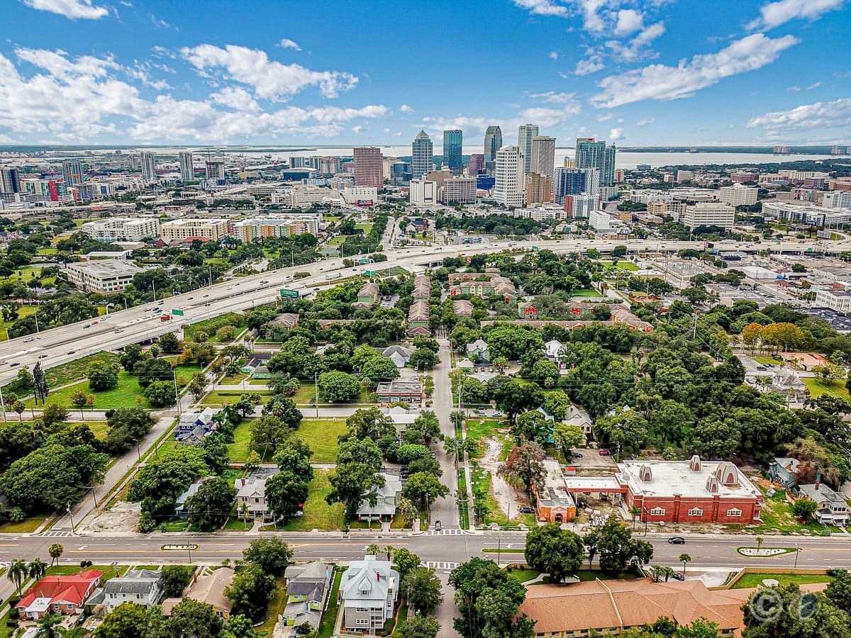 city-tampa-downtown-tampa-skyline The Richest Neighborhoods In Tampa (Based On Income & Home Value)